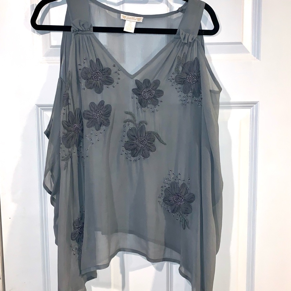 Grey flower sleeveless shirt - Picture 2 of 4
